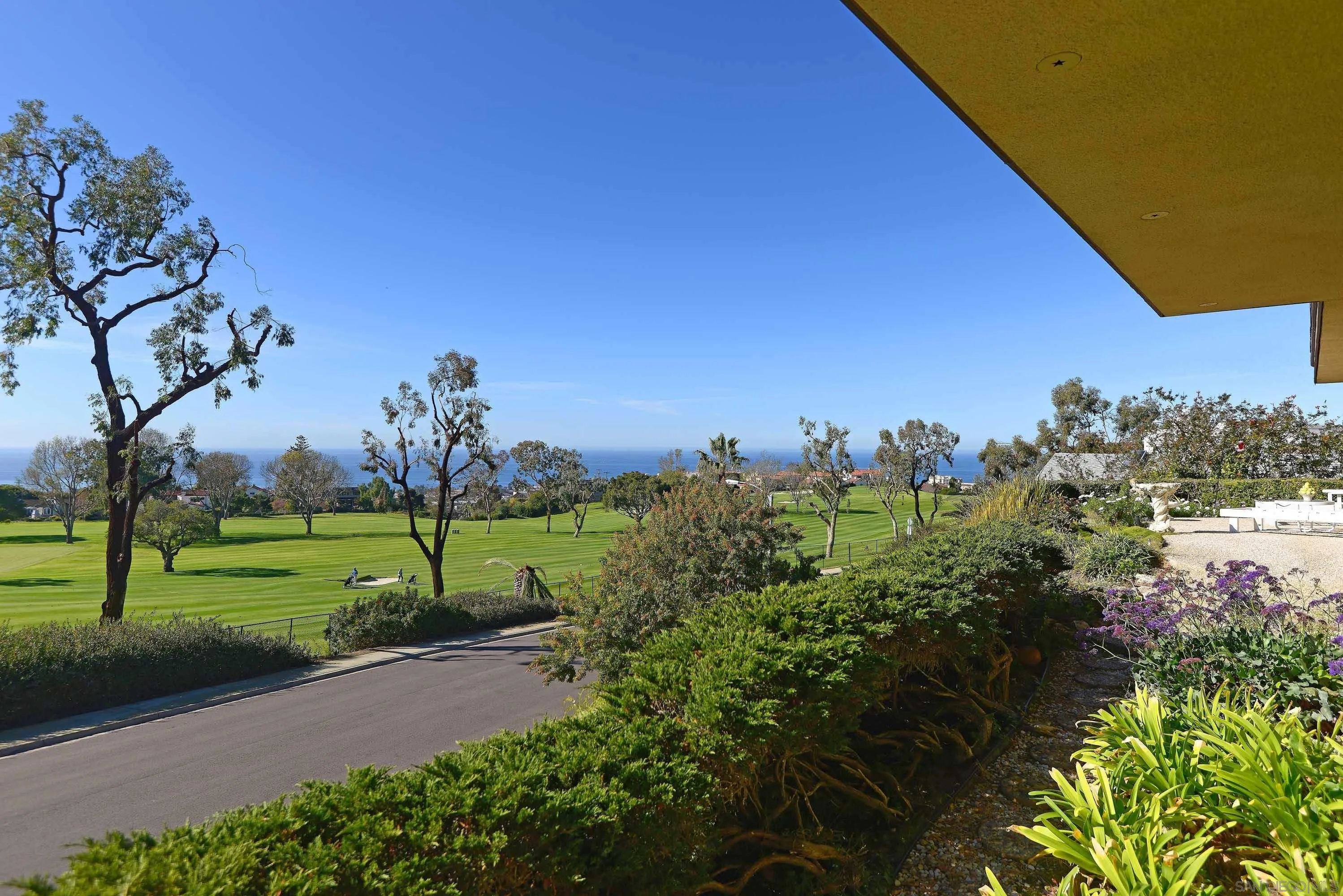7433 Fairway Road La Jolla, CA 92037 - Photo 13 of 25 Gallery Image 13
