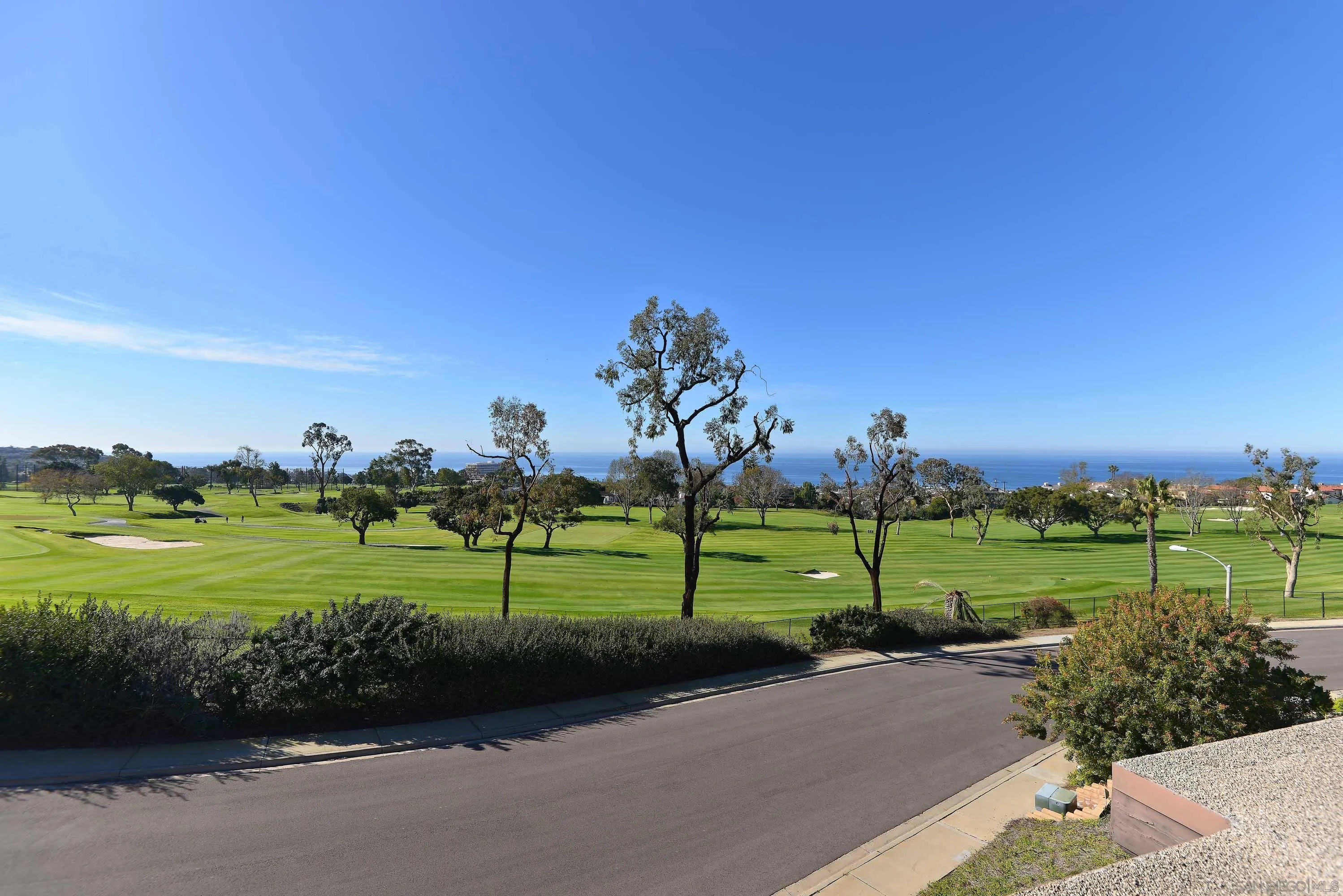 7433 Fairway Road La Jolla, CA 92037 - Photo 21 of 25 Gallery Image 21