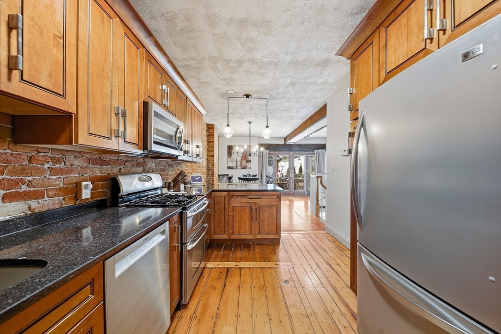 30 Beacon Street, Unit 1 Chelsea, MA 02150 - Photo 12 of 39