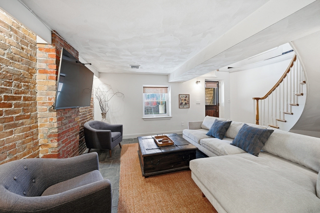 30 Beacon Street, Unit 1 Chelsea, MA 02150 - Photo 23 of 39