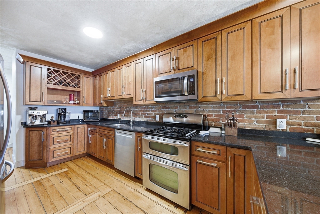 30 Beacon Street, Unit 1 Chelsea, MA 02150 - Photo 3 of 39