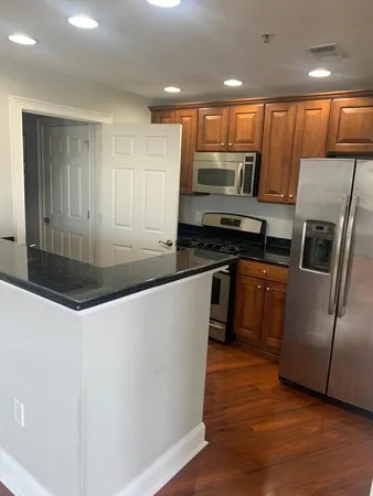 $2,650 | 498 Albemarle Road, Unit 409, Charleston, SC 29407