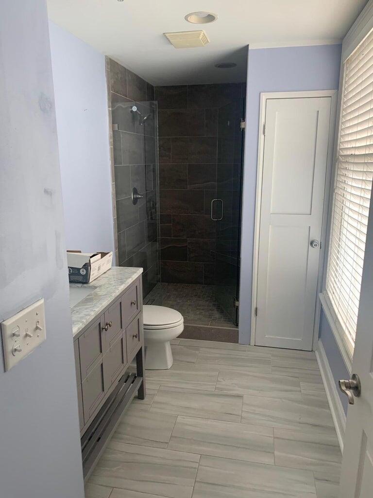 498 Albemarle Road, Unit 409 Charleston, SC 29407 - Photo 9 of 22 Alb bath 2