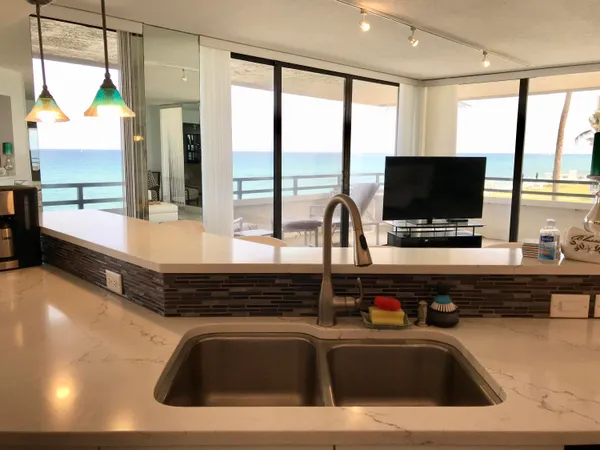 $13,500 | 3560 South Ocean Boulevard, Unit 301, South Palm Beach, FL 33480