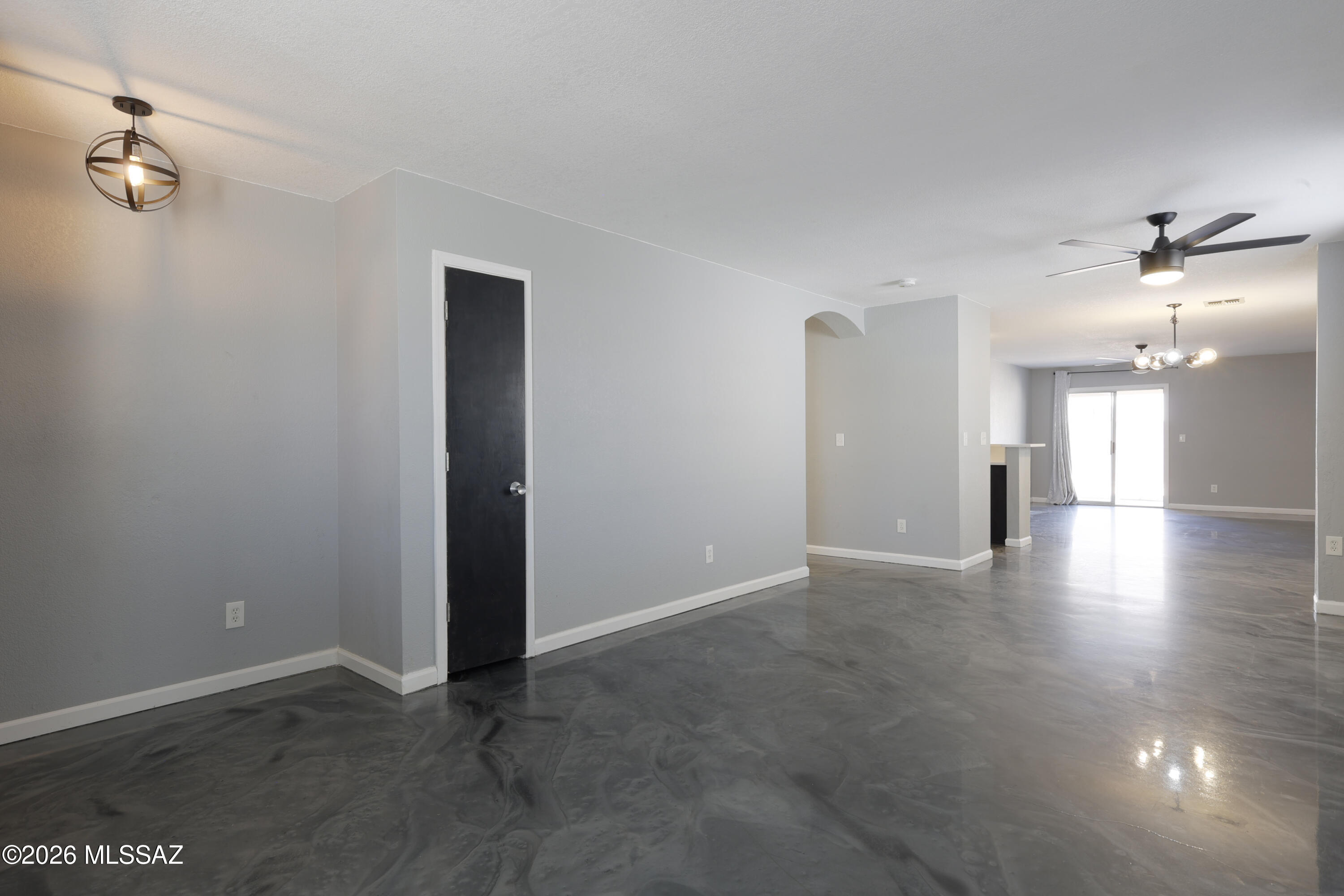 7034 Mitchell Flyer Road Tucson, AZ 85730 - Photo 3 of 25