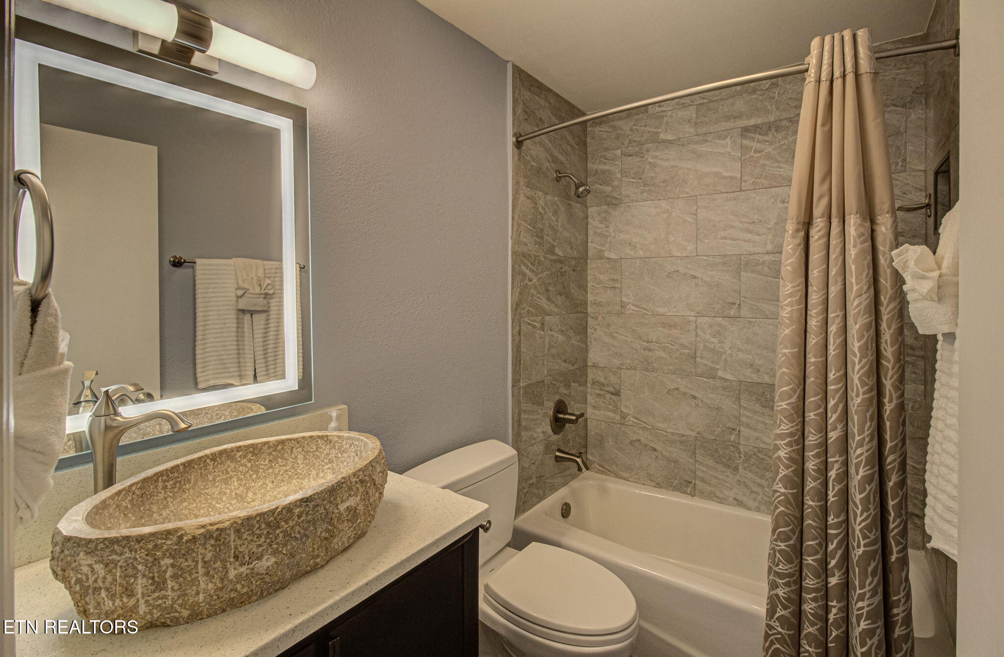616 Turkey Nest Road, Unit 108 Gatlinburg, TN 37738 - Photo 25 of 32 IMG_7613