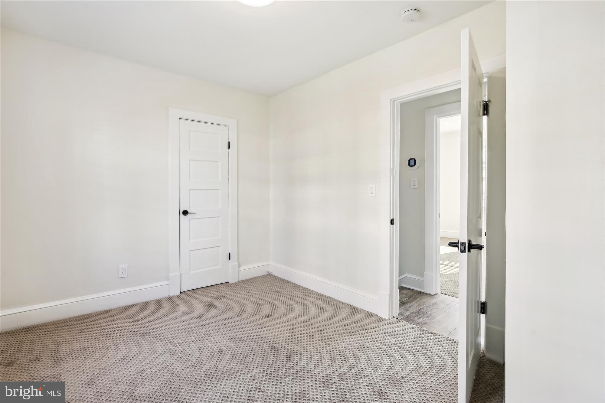 3107 9th Road North Arlington, VA 22201 - Photo 25 of 34 an empty room with an entryway and closet area