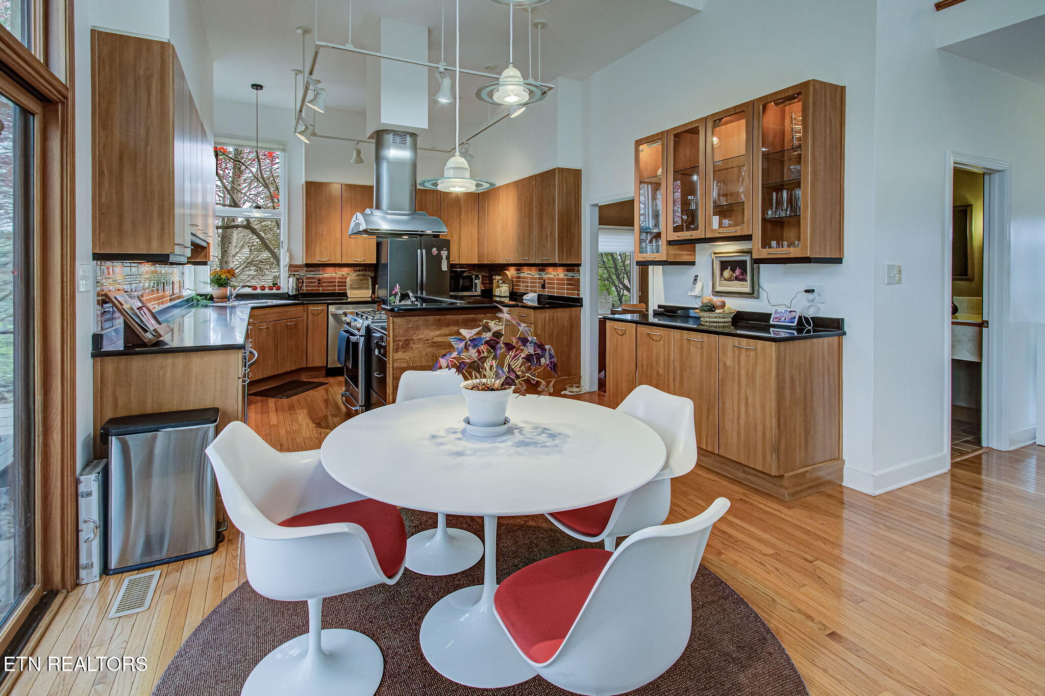 128 Santee Way Loudon, TN 37774 - Photo 8 of 48 IMG_2172