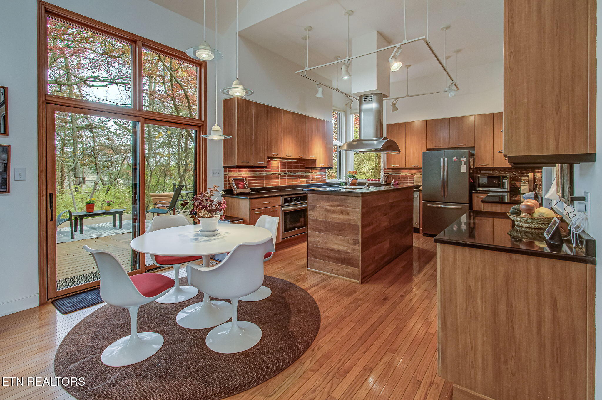 128 Santee Way Loudon, TN 37774 - Photo 9 of 48 IMG_2178