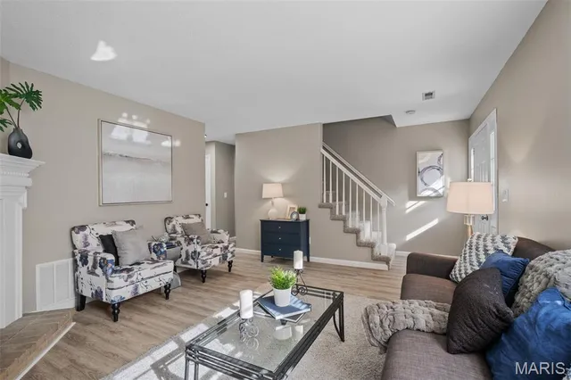 $235,000 | 46 Meadow Run Court, Unit 5, St. Charles, MO 63303