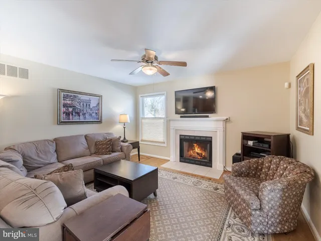 $850,000 | 1 Denton Circle, Newtown, PA 18940