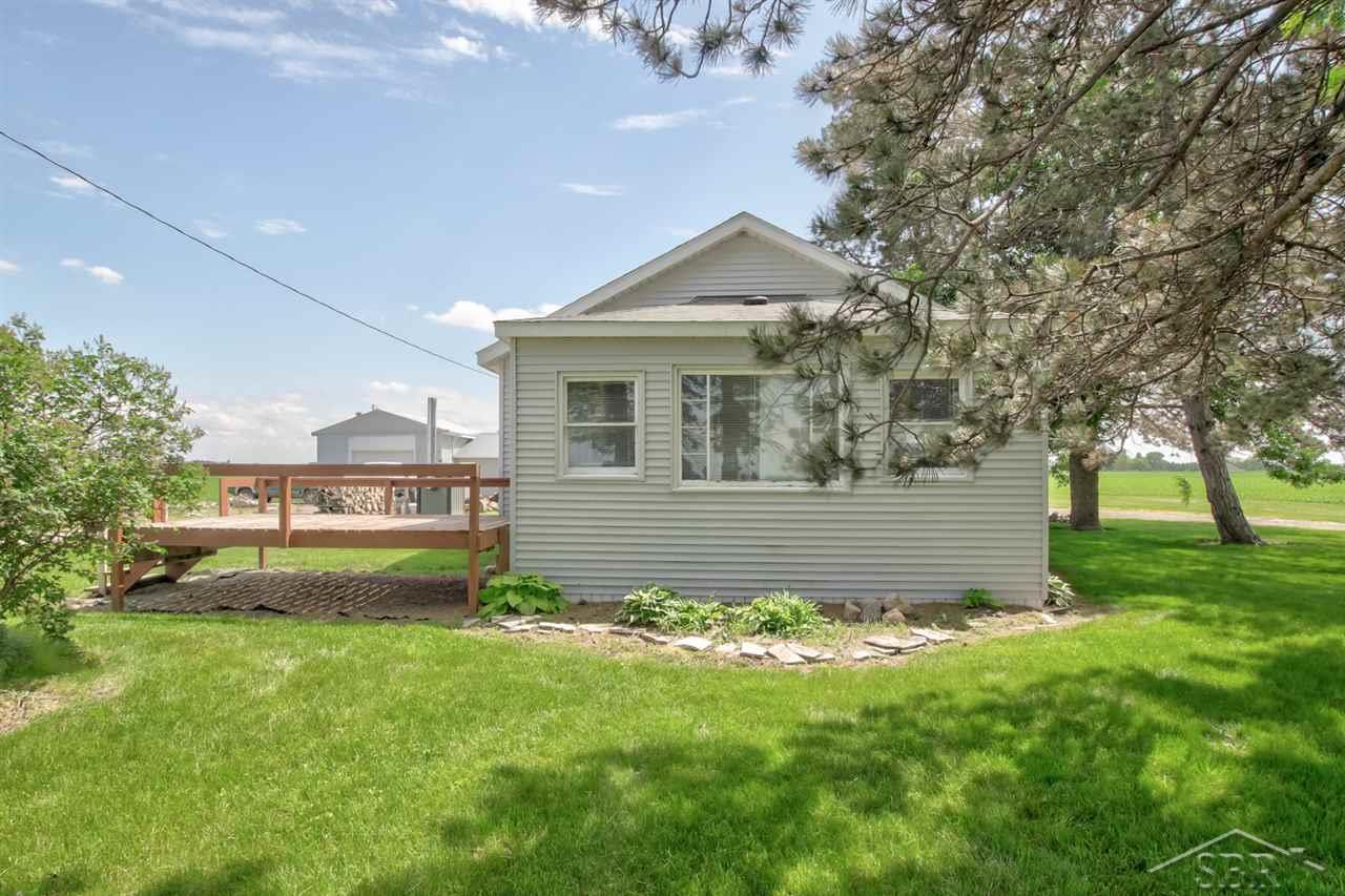 1250 East Townline 14 Road Kawkawlin, MI 48631 - Photo 3 of 28