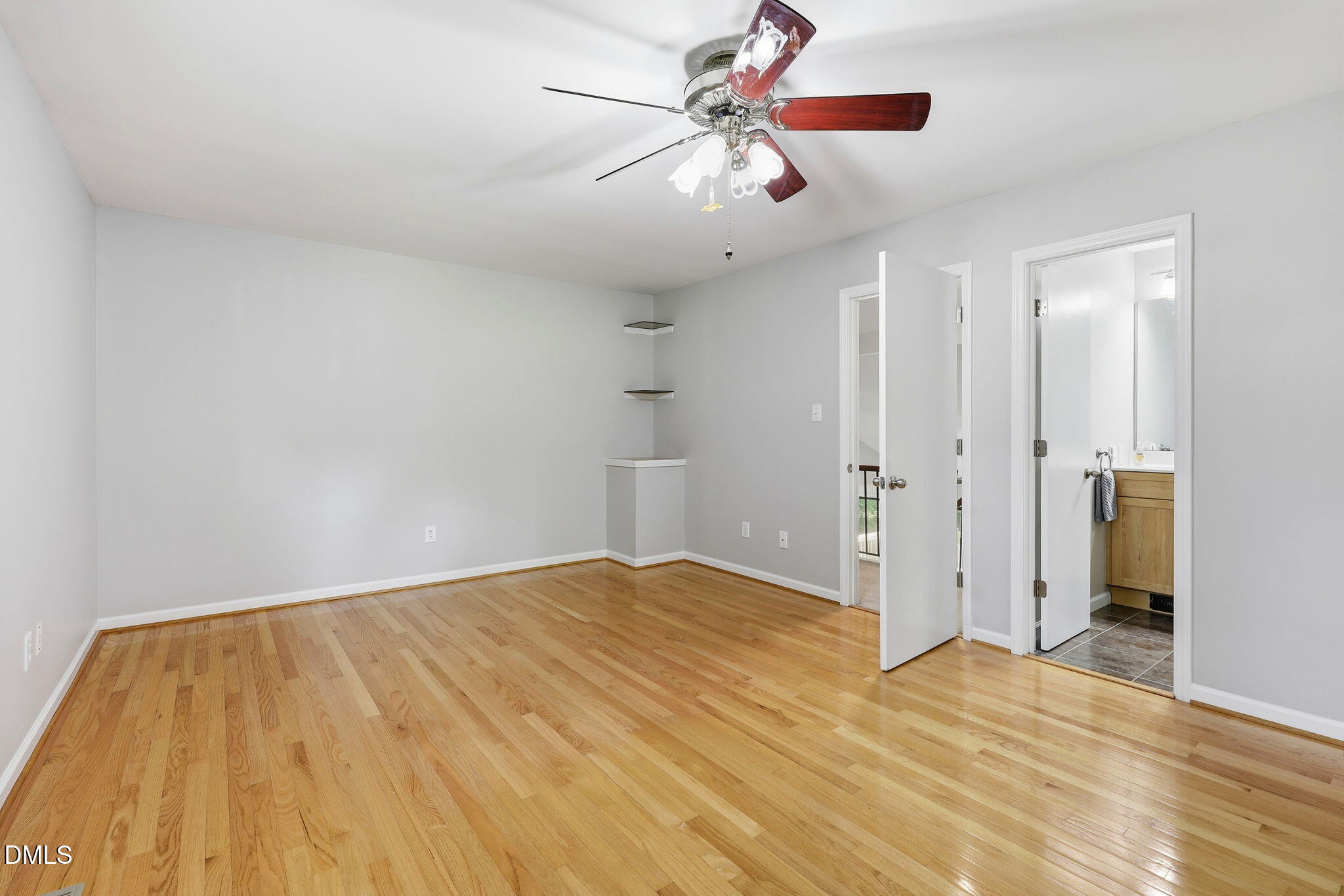 11129 Lakeshore Drive Raleigh, NC 27613 - Photo 12 of 24 26-web-or-mls-IMG_4680