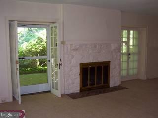 1719 Brook Road Abington, PA 19001 - Photo 2 of 6 Gallery Image 2