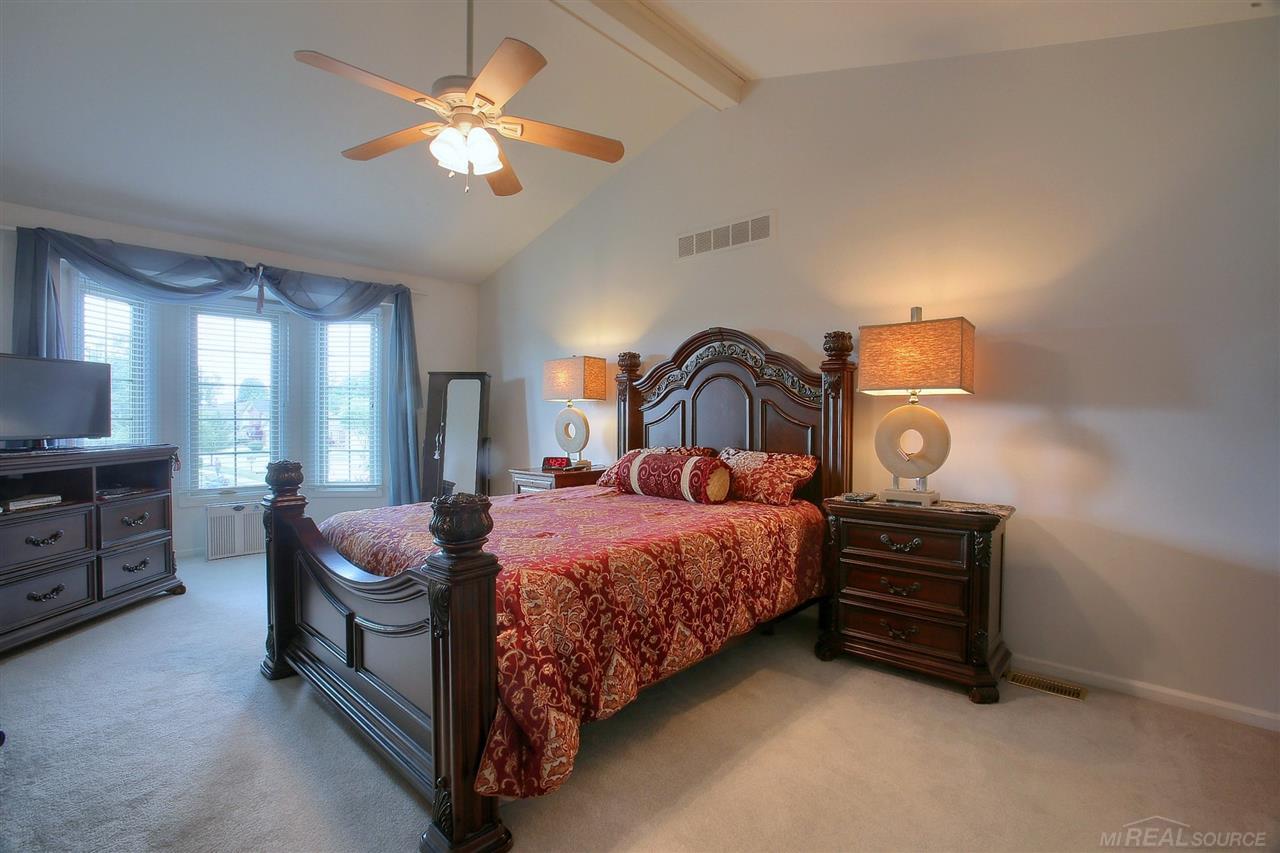 46324 Fairwind Road Macomb, MI 48044 - Photo 19 of 34