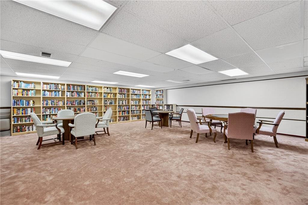 2120 Greentree Road, Unit 610E Pittsburgh, PA 15220 - Photo 17 of 23 a living room with furniture and a large window