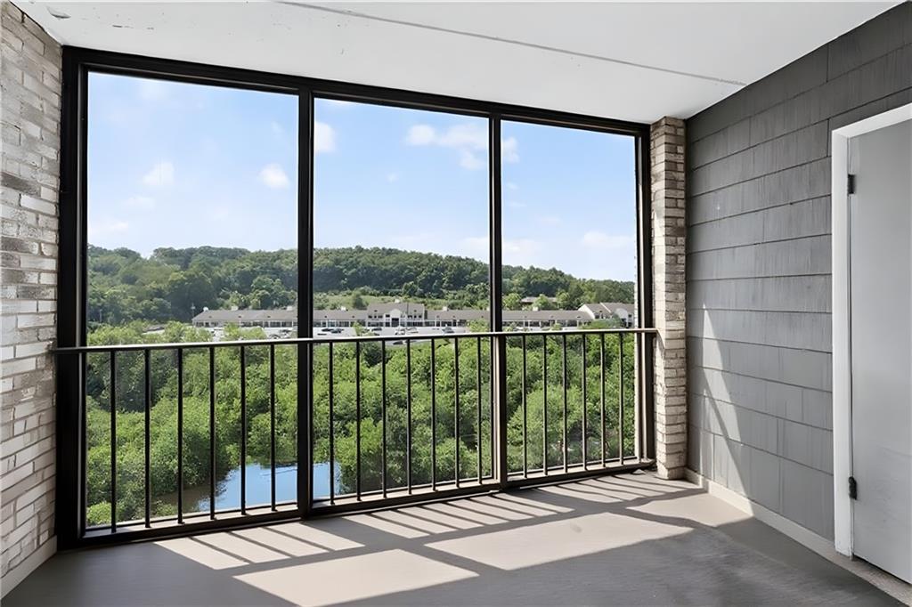 2120 Greentree Road, Unit 610E Pittsburgh, PA 15220 - Photo 9 of 23 a balcony view with outdoor space