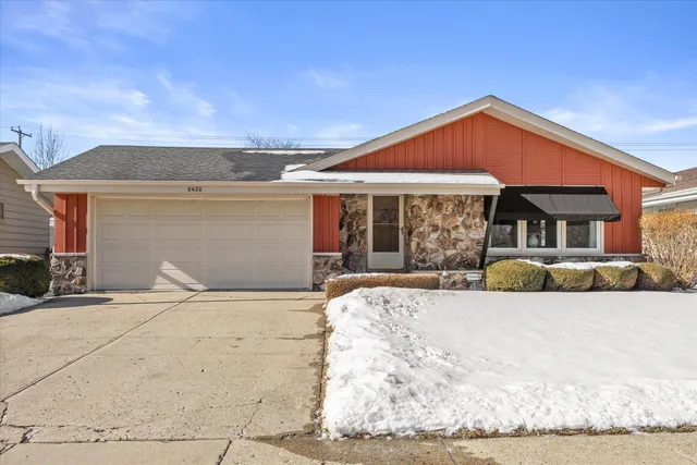 $304,900 | 8420 22nd Avenue, Kenosha, WI 53143