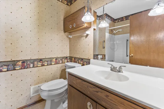 $304,900 | 8420 22nd Avenue, Kenosha, WI 53143