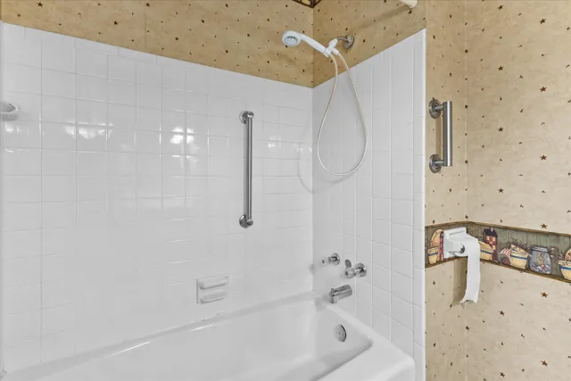 $304,900 | 8420 22nd Avenue, Kenosha, WI 53143