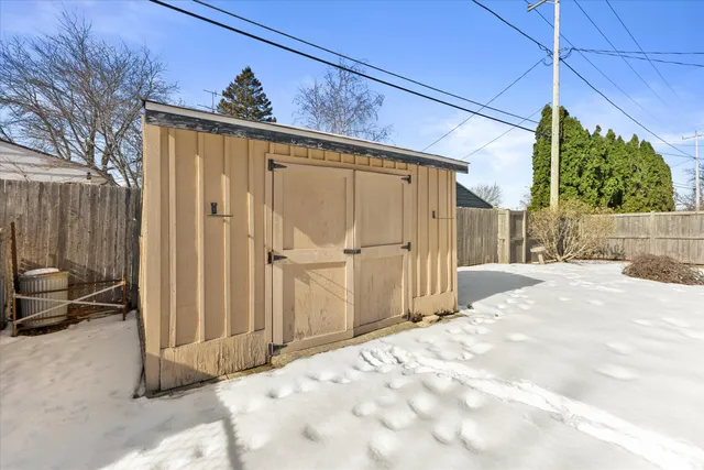 $304,900 | 8420 22nd Avenue, Kenosha, WI 53143