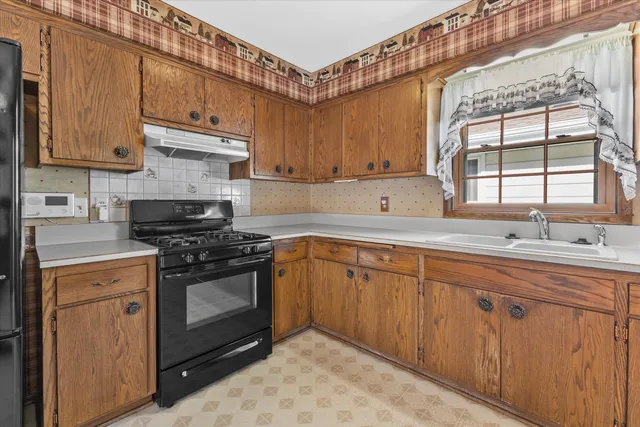 $304,900 | 8420 22nd Avenue, Kenosha, WI 53143