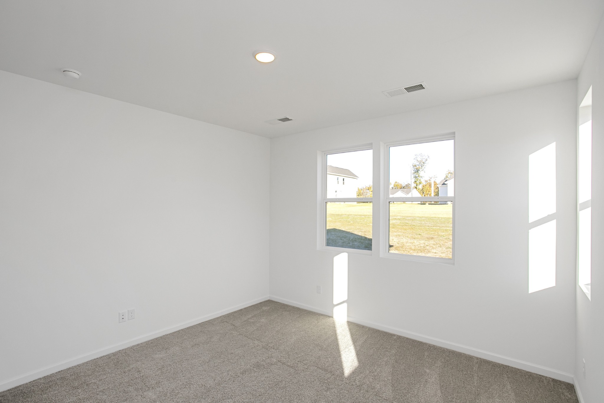 604 Maple Bend Dickson, TN 37055 - Photo 25 of 39 an empty room with windows