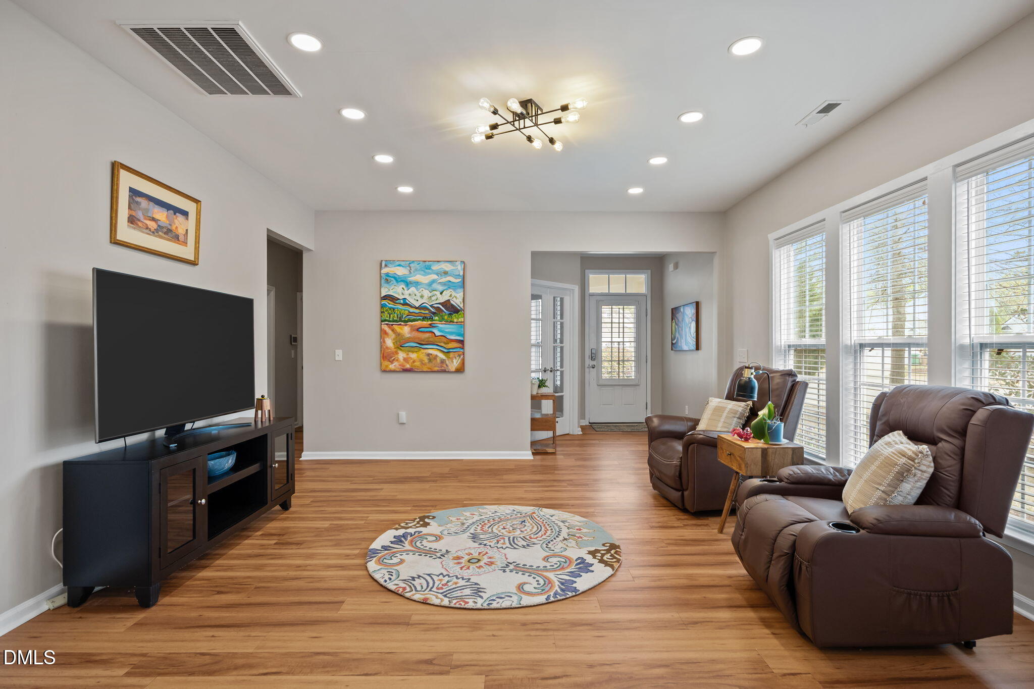 564 Tomkins Loop Cary, NC 27519 - Photo 3 of 36 Foyer