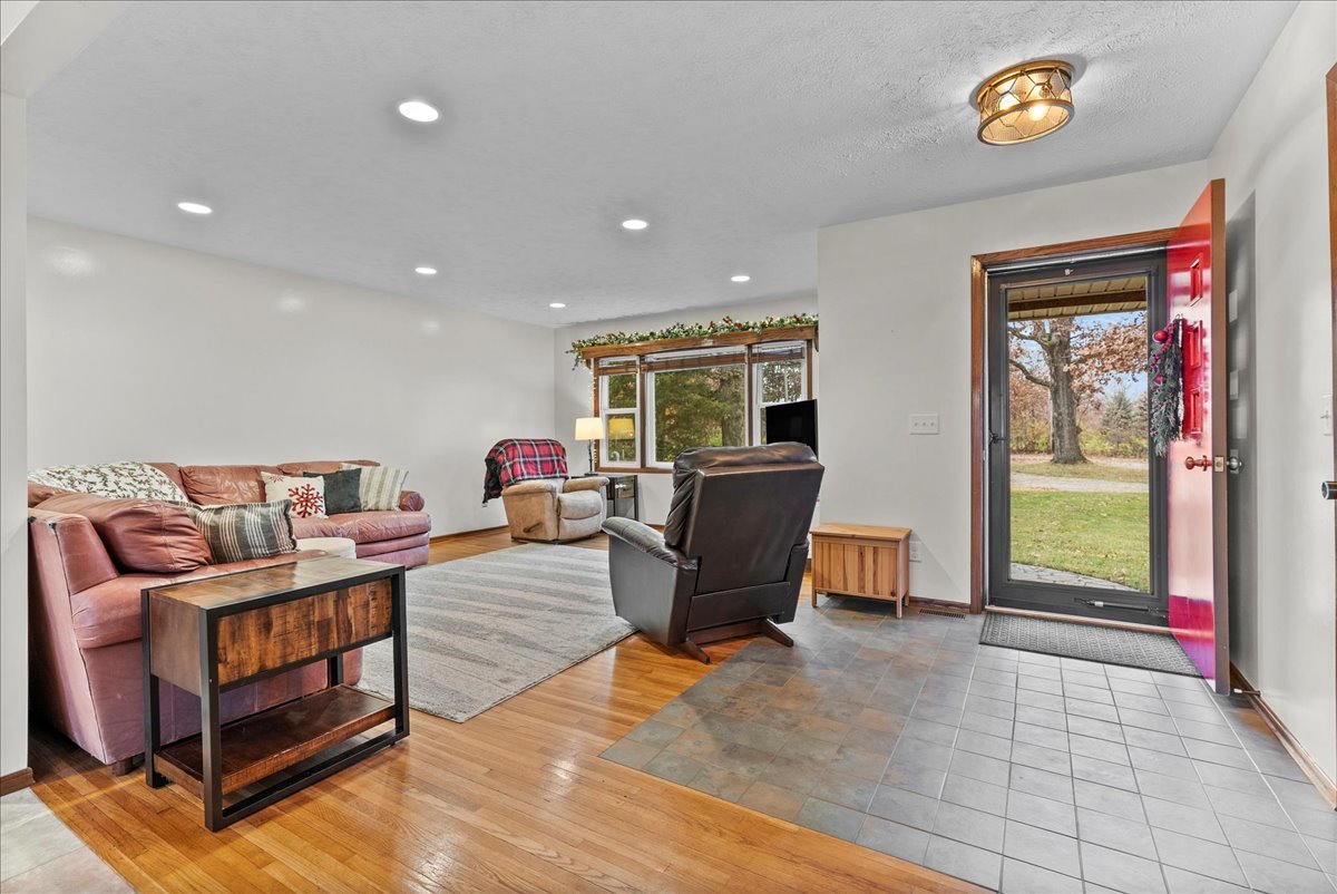 1501 Highway 150 Congerville, IL 61729 - Photo 3 of 49