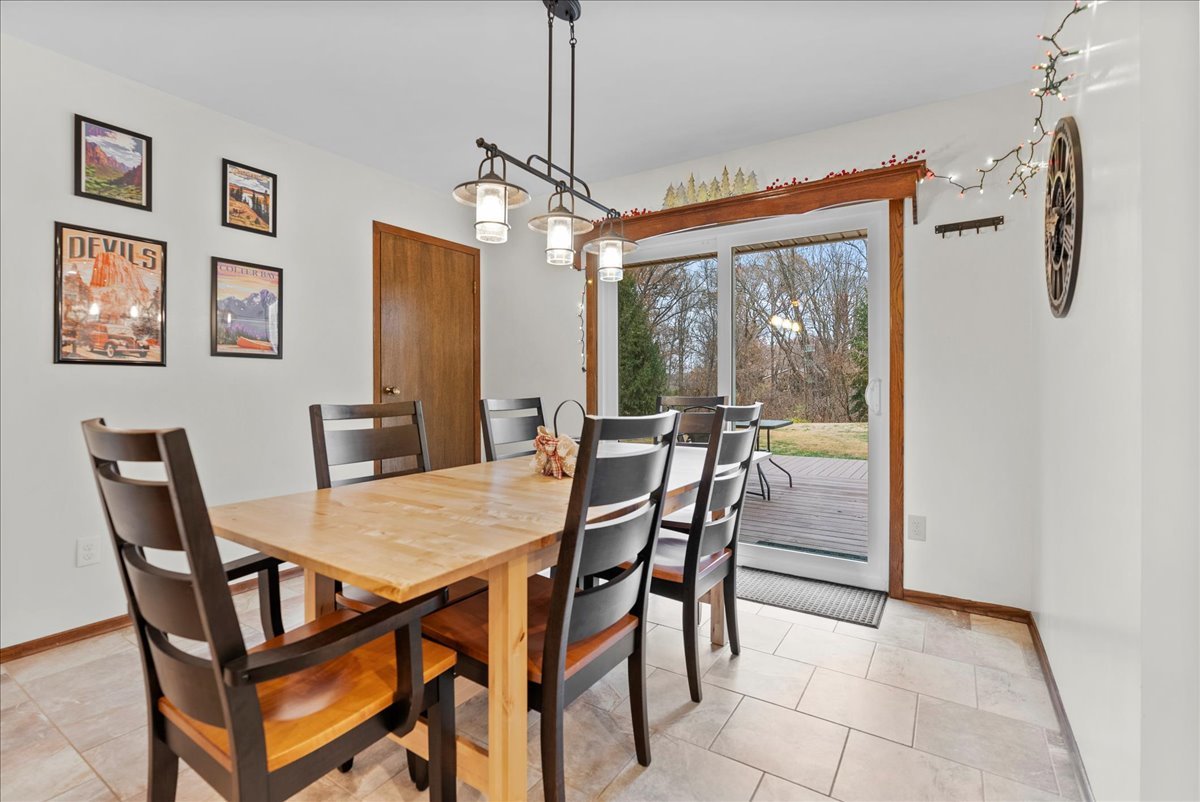 1501 Highway 150 Congerville, IL 61729 - Photo 9 of 49