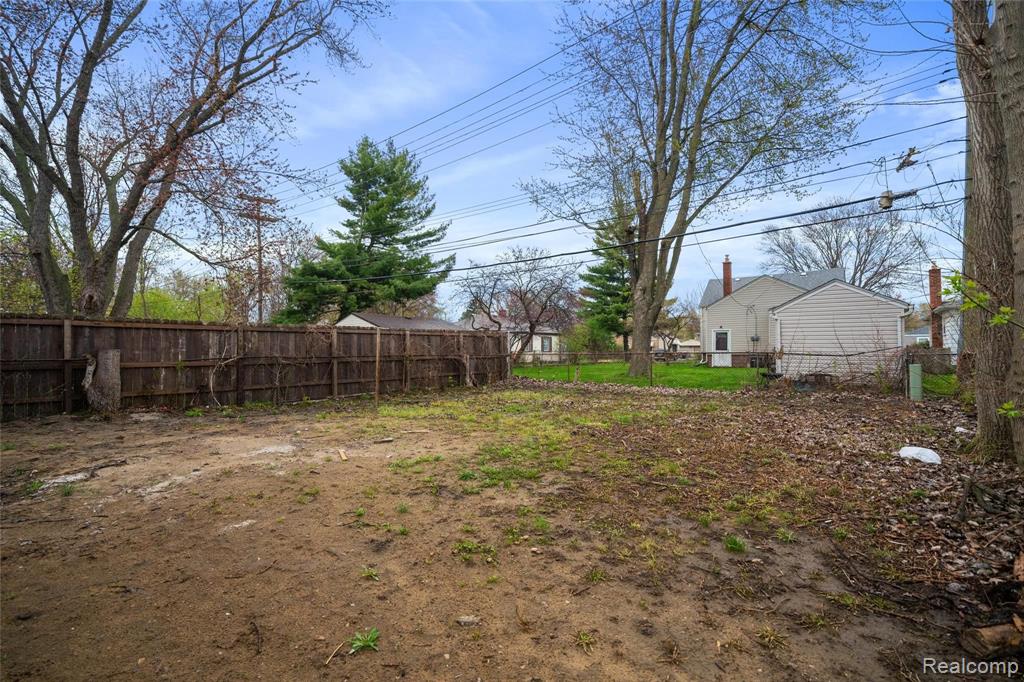 2122 Martin Road Ferndale, MI 48220 - Photo 32 of 35