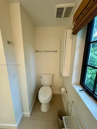 $1,950 | 1015 Genoa Street, Unit 2, Coral Gables, FL 33134