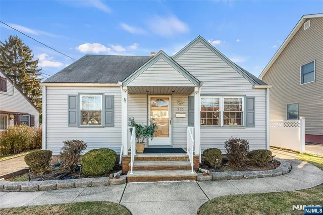 $579,000 | 225 Edison Street, Clifton, NJ 07013