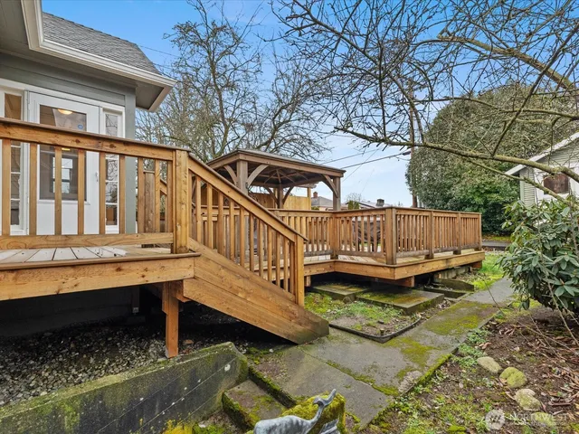 $649,950 | 1301 Oakes Avenue, Everett, WA 98201