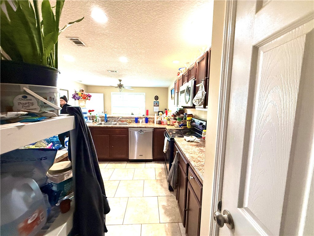 387 Burton Street Nahunta, GA 31553 - Photo 13 of 30 Kitchen unit A