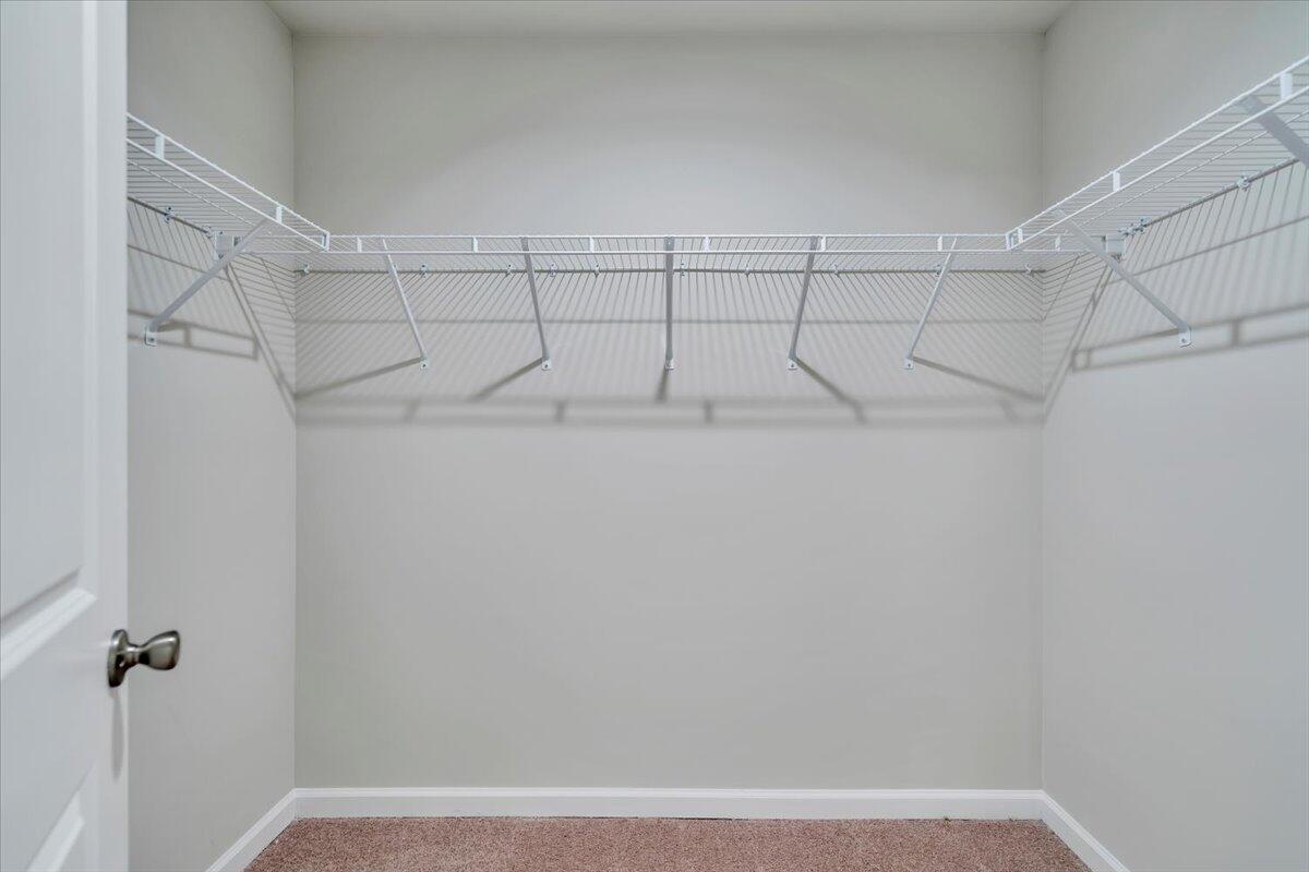 1107 Niagara Road Vinton, VA 24179 - Photo 18 of 25 18. Walk in Closet