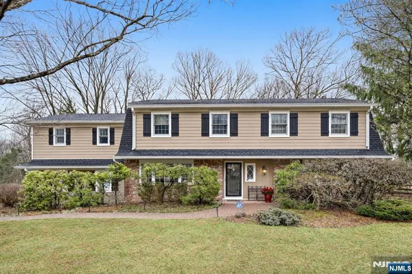 $1,599,000 | 26 Valley Lane, Upper Saddle River, NJ 07458