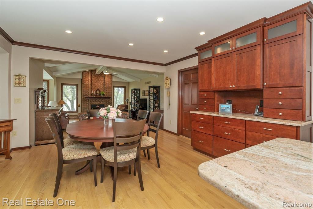 3449 Summit Ridge Drive Rochester Hills, MI 48306 - Photo 16 of 44