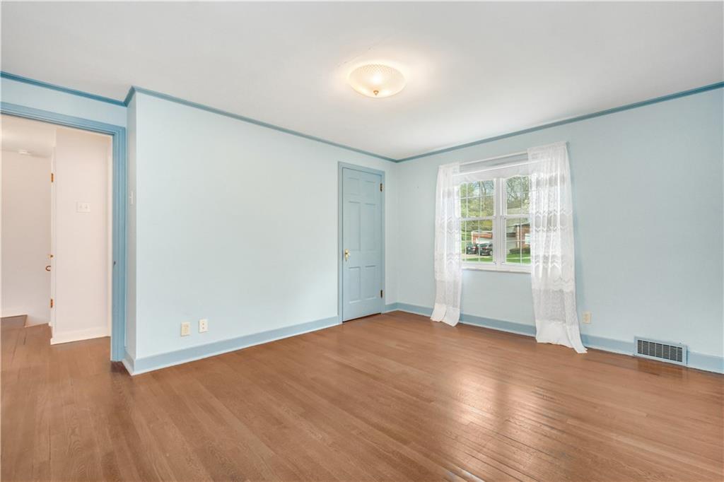 205 Navajo Road Pittsburgh, PA 15241 - Photo 12 of 17