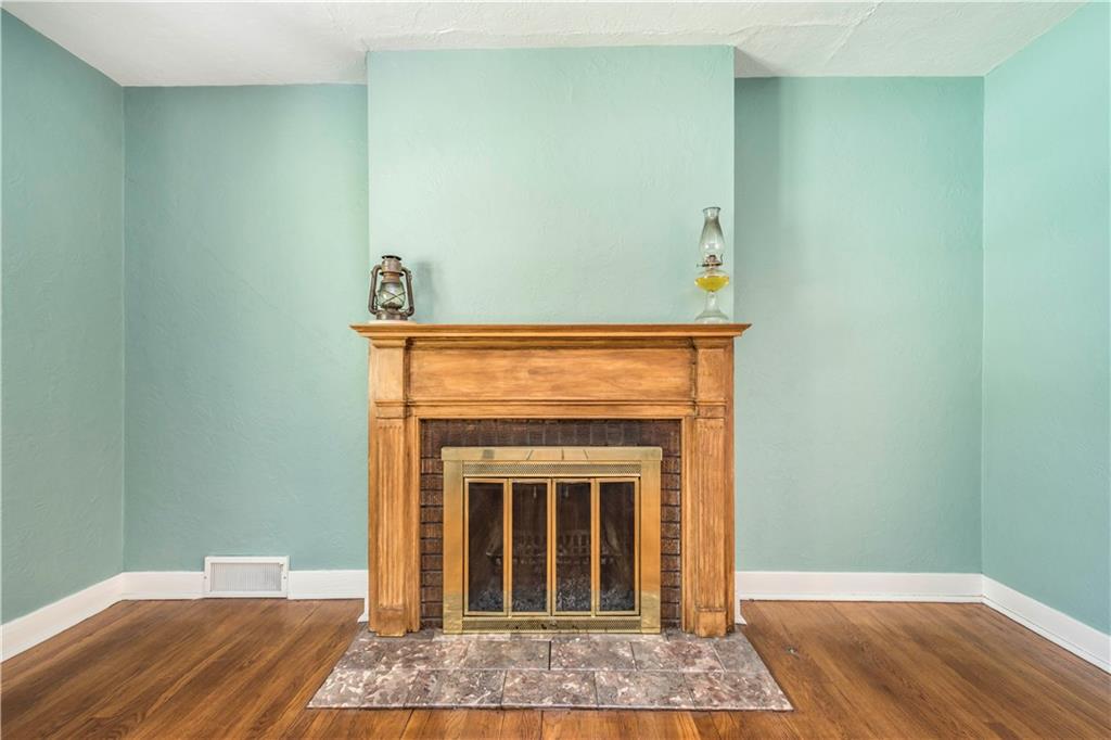 205 Navajo Road Pittsburgh, PA 15241 - Photo 4 of 17