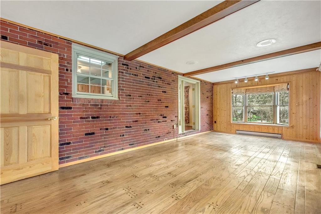 205 Navajo Road Pittsburgh, PA 15241 - Photo 8 of 17