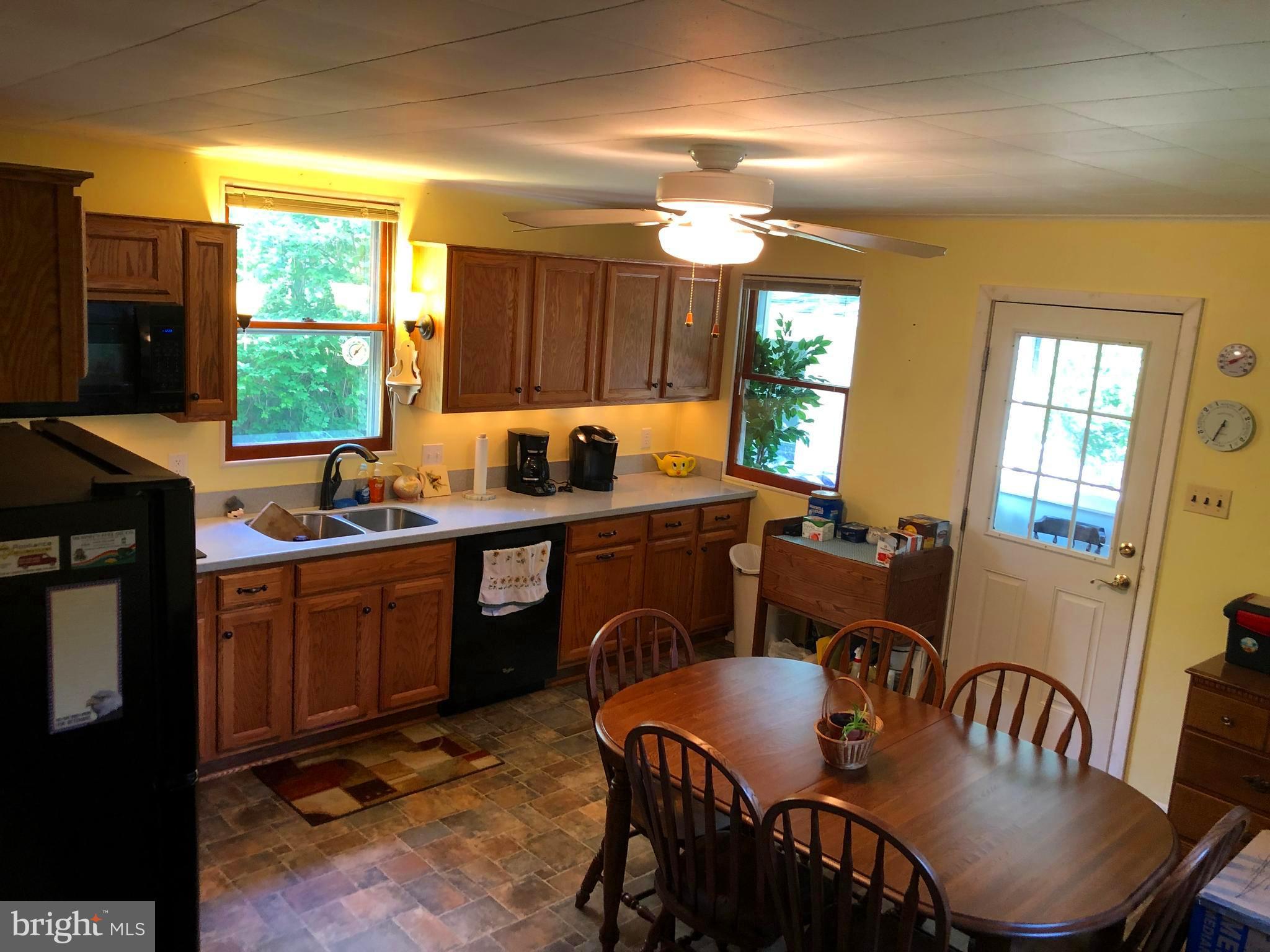 659 Riverside Drive Pasadena, MD 21122 - Photo 8 of 42 Gallery Image 8