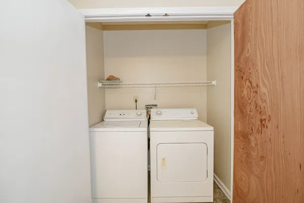 $850 | 117 Hickory Trace Road, Unit 4, Clarksville, TN 37040