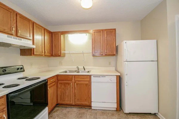 $850 | 117 Hickory Trace Road, Unit 4, Clarksville, TN 37040