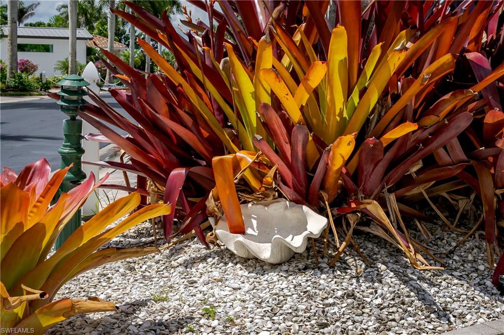 13573 Snapper Lane Naples, FL 34114 - Photo 32 of 47