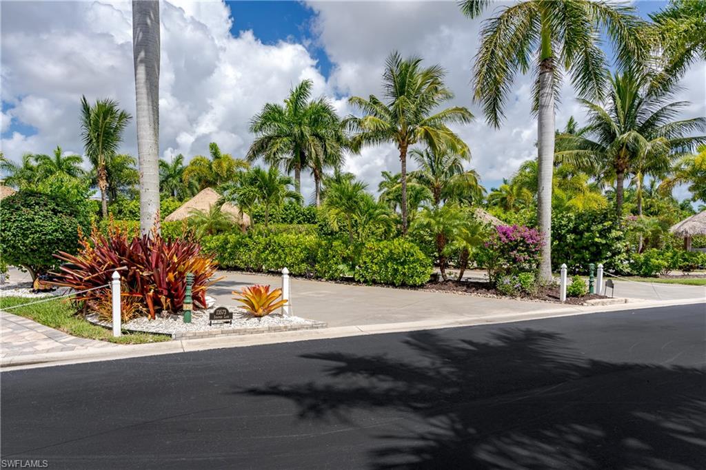 13573 Snapper Lane Naples, FL 34114 - Photo 4 of 47