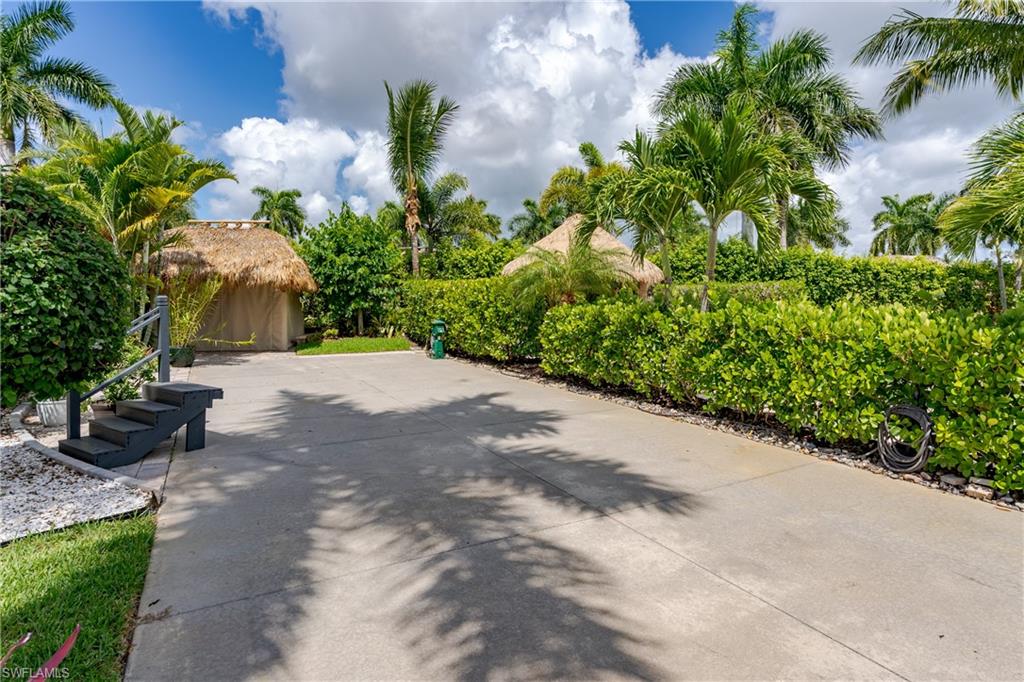 13573 Snapper Lane Naples, FL 34114 - Photo 5 of 47