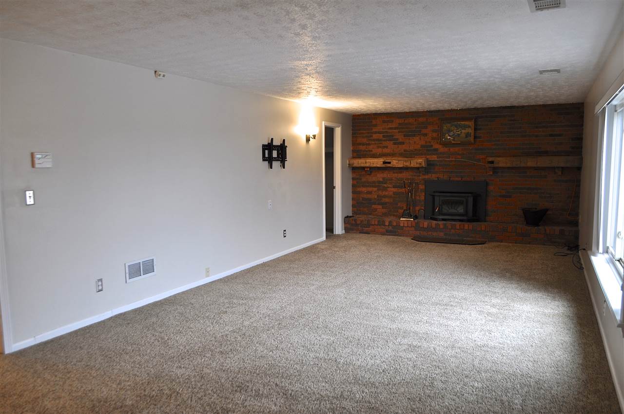 2100 East Hibbard Road Owosso, MI 48867 - Photo 24 of 51 31346703-23.JPG