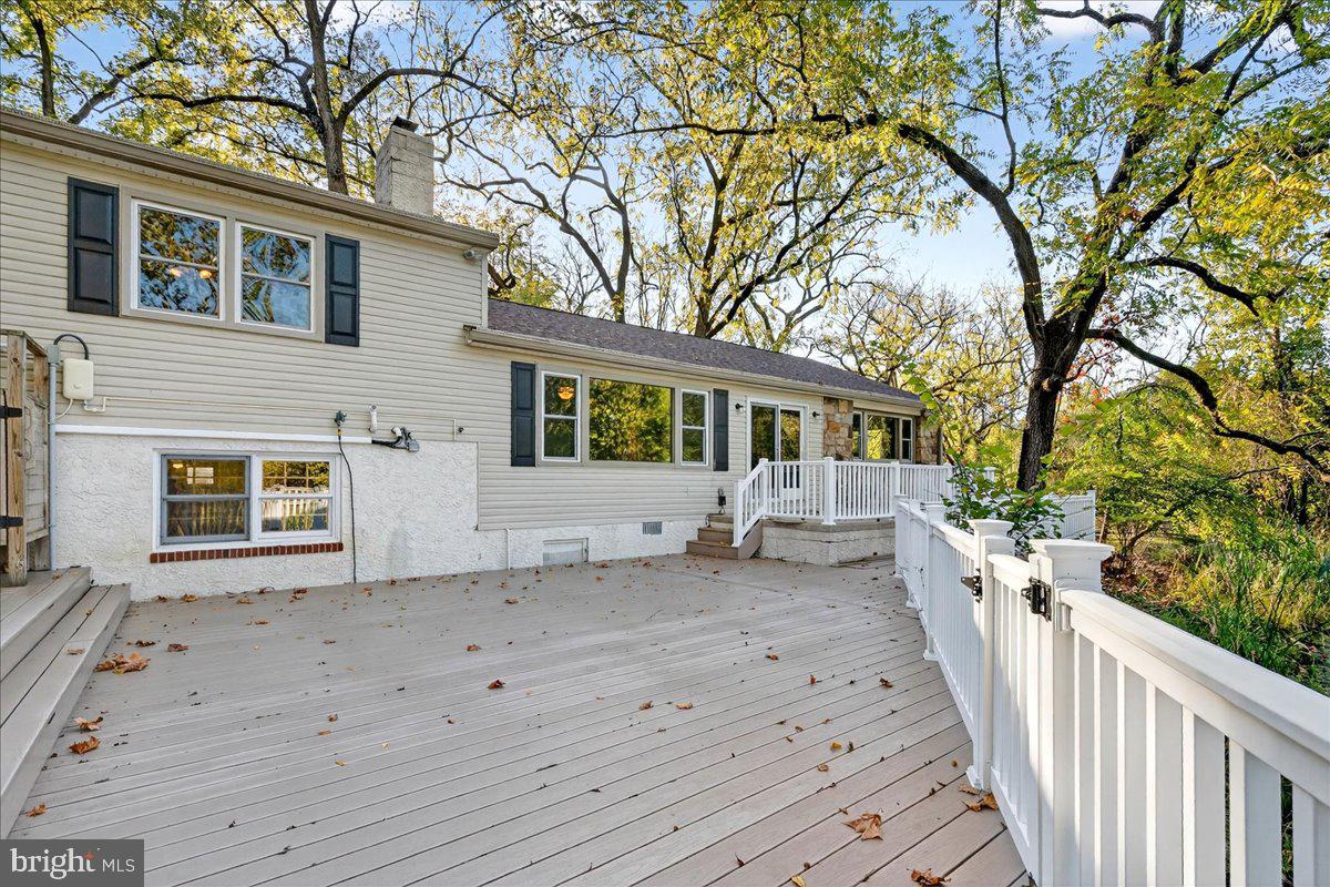 121 Midway Road Phoenixville, PA 19460 - Photo 41 of 55 Split-level back deck
