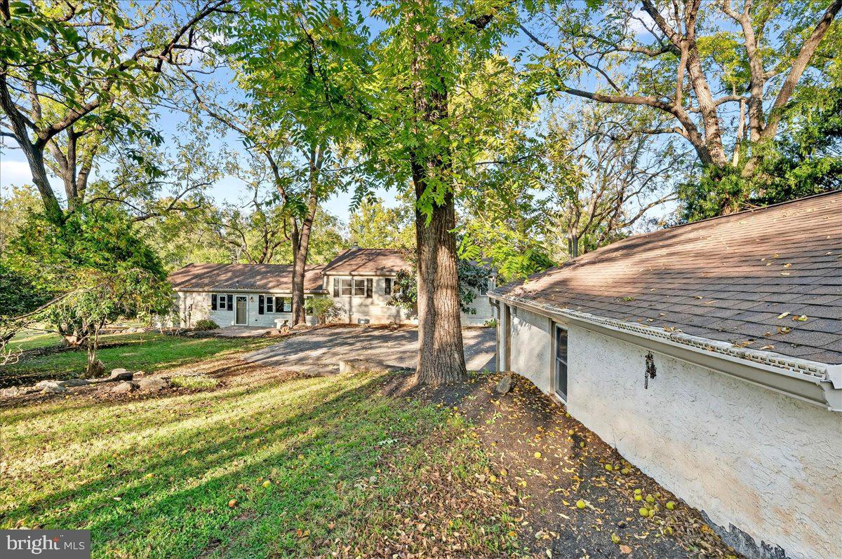 121 Midway Road Phoenixville, PA 19460 - Photo 47 of 55 Garage and house